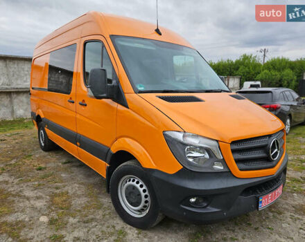 Помаранчевий Мерседес Sprinter, об'ємом двигуна 2.2 л та пробігом 204 тис. км за 19499 $, фото 1 на Automoto.ua
