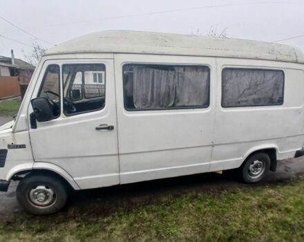 Білий Мерседес Т-мод, об'ємом двигуна 2 л та пробігом 300 тис. км за 1200 $, фото 2 на Automoto.ua
