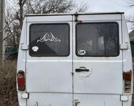 Белый Мерседес Т-мод, объемом двигателя 2.3 л и пробегом 300 тыс. км за 1500 $, фото 3 на Automoto.ua