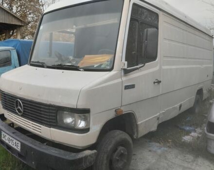 Белый Мерседес Т-мод, объемом двигателя 2.3 л и пробегом 555 тыс. км за 2000 $, фото 2 на Automoto.ua