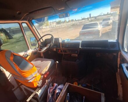 Белый Мерседес Т-мод, объемом двигателя 2.3 л и пробегом 100 тыс. км за 1299 $, фото 3 на Automoto.ua