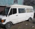 Белый Мерседес Т-мод, объемом двигателя 2.9 л и пробегом 500 тыс. км за 1500 $, фото 1 на Automoto.ua