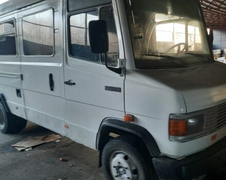 Белый Мерседес Т-мод, объемом двигателя 4 л и пробегом 2 тыс. км за 3700 $, фото 3 на Automoto.ua