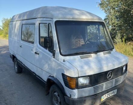 Белый Мерседес Т-мод, объемом двигателя 3 л и пробегом 500 тыс. км за 2200 $, фото 2 на Automoto.ua