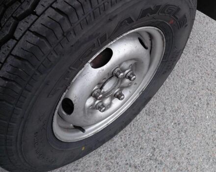 Красный Мерседес Т-мод, объемом двигателя 2.3 л и пробегом 487 тыс. км за 4000 $, фото 7 на Automoto.ua