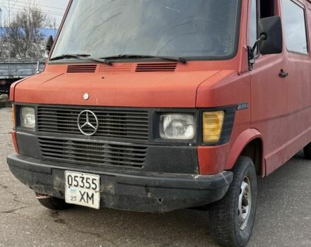 Красный Мерседес Т-мод, объемом двигателя 0 л и пробегом 400 тыс. км за 2500 $, фото 2 на Automoto.ua