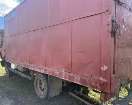 Червоний Мерседес Т-мод, об'ємом двигуна 4 л та пробігом 200 тис. км за 4100 $, фото 1 на Automoto.ua