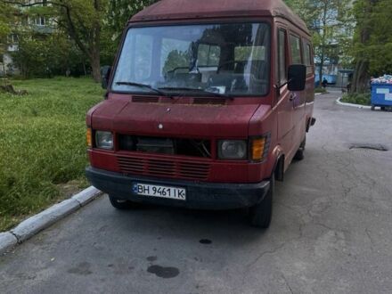 Мерседес Т-мод 1989 в Одессе на Automoto.ua Красный Мерседес Т-мод, объемом двигателя 2 л и пробегом 50 тыс. км за 3000 $, фото 1 на Automoto.ua