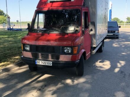 Червоний Мерседес Т-мод, об'ємом двигуна 0 л та пробігом 250 тис. км за 2800 $, фото 1 на Automoto.ua