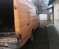 Желтый Мерседес Т-мод, объемом двигателя 3.8 л и пробегом 109 тыс. км за 2350 $, фото 3 на Automoto.ua