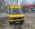 Желтый Мерседес Т-мод, объемом двигателя 2.3 л и пробегом 560 тыс. км за 2800 $, фото 2 на Automoto.ua