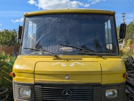 Жовтий Мерседес Т-мод, об'ємом двигуна 2.4 л та пробігом 100 тис. км за 2900 $, фото 1 на Automoto.ua