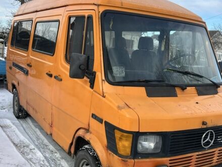 Жовтий Мерседес Т-мод, об'ємом двигуна 2.3 л та пробігом 200 тис. км за 1900 $, фото 1 на Automoto.ua