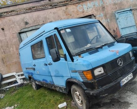 Синій Мерседес Т-мод, об'ємом двигуна 2.3 л та пробігом 333 тис. км за 1000 $, фото 2 на Automoto.ua