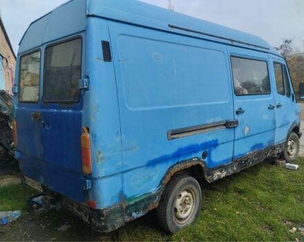 Синій Мерседес Т-мод, об'ємом двигуна 2.3 л та пробігом 333 тис. км за 1000 $, фото 1 на Automoto.ua