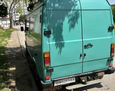 Зелений Мерседес Т-мод, об'ємом двигуна 0 л та пробігом 400 тис. км за 3300 $, фото 3 на Automoto.ua