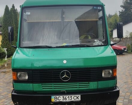 Зелений Мерседес Т-мод, об'ємом двигуна 4 л та пробігом 270 тис. км за 4800 $, фото 1 на Automoto.ua
