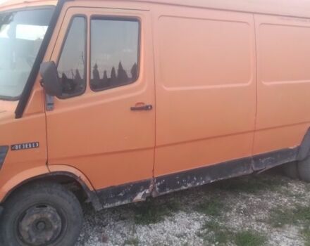 Оранжевый Мерседес Т-мод, объемом двигателя 0 л и пробегом 500 тыс. км за 1000 $, фото 3 на Automoto.ua