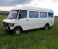 Білий Мерседес T1 310 пасс, об'ємом двигуна 2.9 л та пробігом 300 тис. км за 2700 $, фото 1 на Automoto.ua
