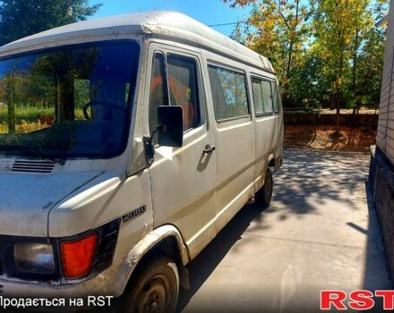 Белый Мерседес T1, объемом двигателя 3 л и пробегом 0 тыс. км за 1000 $, фото 1 на Automoto.ua