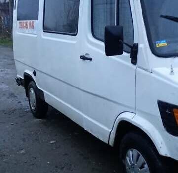 Белый Мерседес T1, объемом двигателя 2.3 л и пробегом 550 тыс. км за 2550 $, фото 5 на Automoto.ua