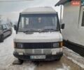 Белый Мерседес T1, объемом двигателя 2.3 л и пробегом 400 тыс. км за 1650 $, фото 1 на Automoto.ua
