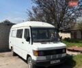 Белый Мерседес T1, объемом двигателя 2.3 л и пробегом 500 тыс. км за 1800 $, фото 1 на Automoto.ua