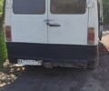 Білий Мерседес T1, об'ємом двигуна 2.3 л та пробігом 100 тис. км за 2000 $, фото 1 на Automoto.ua