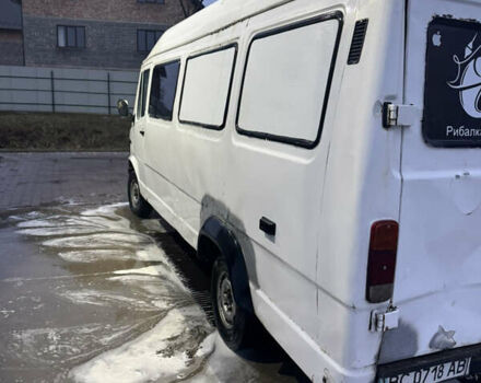 Белый Мерседес T1, объемом двигателя 2.3 л и пробегом 970 тыс. км за 130000 $, фото 5 на Automoto.ua