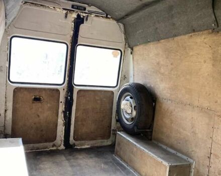 Мерседес T1 1994 в Путиле на Automoto.ua Белый Мерседес T1, объемом двигателя 2.3 л и пробегом 560 тыс. км за 2400 $, фото 2 на Automoto.ua