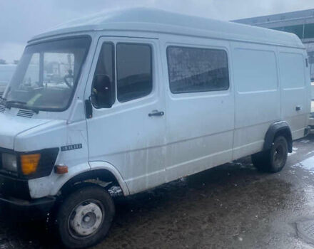 Білий Мерседес T1, об'ємом двигуна 2.9 л та пробігом 100 тис. км за 3500 $, фото 4 на Automoto.ua