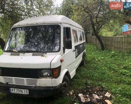 Білий Мерседес T1, об'ємом двигуна 3 л та пробігом 47 тис. км за 2200 $, фото 5 на Automoto.ua