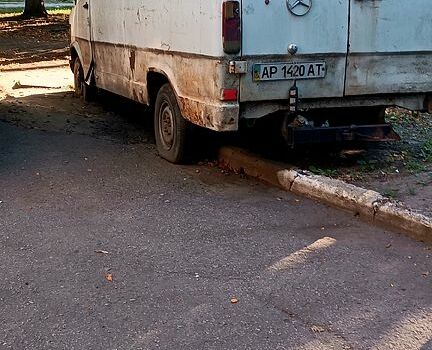 Білий Мерседес T1, об'ємом двигуна 2.4 л та пробігом 200 тис. км за 999 $, фото 2 на Automoto.ua