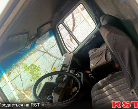 Білий Мерседес T1, об'ємом двигуна 2.3 л та пробігом 200 тис. км за 1500 $, фото 5 на Automoto.ua