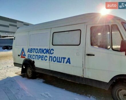 Білий Мерседес T1, об'ємом двигуна 2.3 л та пробігом 550 тис. км за 2200 $, фото 1 на Automoto.ua