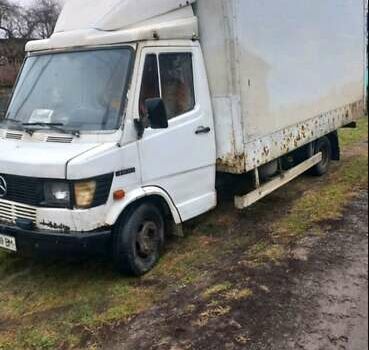 Белый Мерседес T1, объемом двигателя 2.9 л и пробегом 400 тыс. км за 2500 $, фото 2 на Automoto.ua