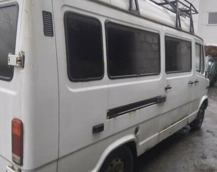 Білий Мерседес T1, об'ємом двигуна 2.87 л та пробігом 300 тис. км за 2300 $, фото 2 на Automoto.ua