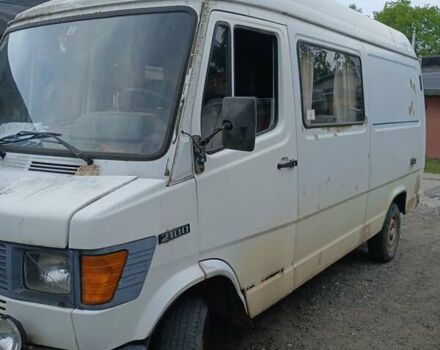 Белый Мерседес T1, объемом двигателя 2.8 л и пробегом 370 тыс. км за 2300 $, фото 1 на Automoto.ua