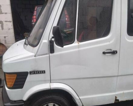 Білий Мерседес T1, об'ємом двигуна 2.87 л та пробігом 300 тис. км за 2300 $, фото 5 на Automoto.ua