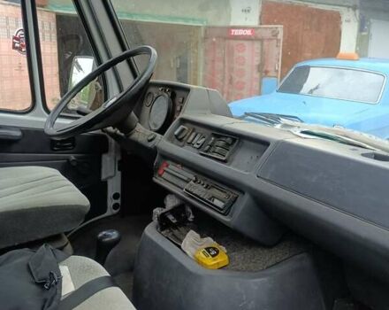 Белый Мерседес T1, объемом двигателя 2.8 л и пробегом 370 тыс. км за 2300 $, фото 10 на Automoto.ua