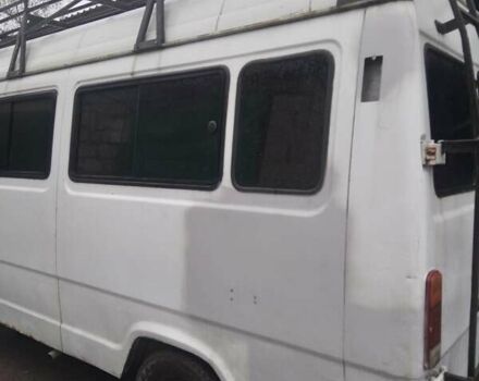 Білий Мерседес T1, об'ємом двигуна 2.87 л та пробігом 300 тис. км за 2300 $, фото 3 на Automoto.ua