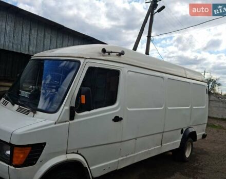 Белый Мерседес T1, объемом двигателя 2.9 л и пробегом 570 тыс. км за 4500 $, фото 1 на Automoto.ua