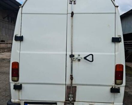 Белый Мерседес T1, объемом двигателя 2.9 л и пробегом 570 тыс. км за 4011 $, фото 9 на Automoto.ua