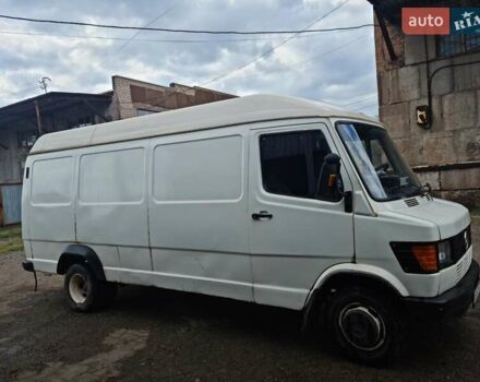 Белый Мерседес T1, объемом двигателя 2.9 л и пробегом 570 тыс. км за 4011 $, фото 6 на Automoto.ua