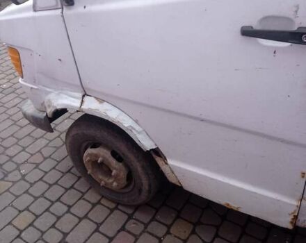 Білий Мерседес T1, об'ємом двигуна 2.9 л та пробігом 500 тис. км за 6200 $, фото 2 на Automoto.ua