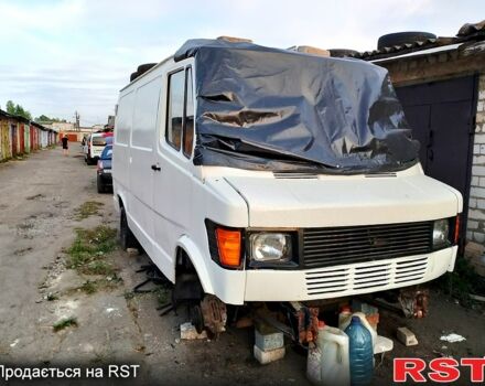 Белый Мерседес T1, объемом двигателя 2.9 л и пробегом 600 тыс. км за 2500 $, фото 9 на Automoto.ua