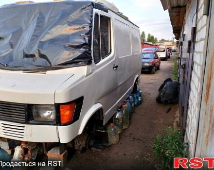 Белый Мерседес T1, объемом двигателя 2.9 л и пробегом 600 тыс. км за 2500 $, фото 10 на Automoto.ua