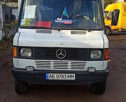 Білий Мерседес T1, об'ємом двигуна 29 л та пробігом 0 тис. км за 4000 $, фото 1 на Automoto.ua