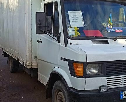 Білий Мерседес T1, об'ємом двигуна 29 л та пробігом 0 тис. км за 4000 $, фото 2 на Automoto.ua