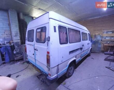 Белый Мерседес T1, объемом двигателя 2.9 л и пробегом 125 тыс. км за 3400 $, фото 17 на Automoto.ua